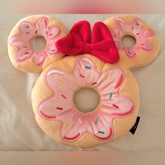 Minnie Mouse Donut Plush Dog Puppy Chew Toy- Chewy Disney - Picture 1 of 4